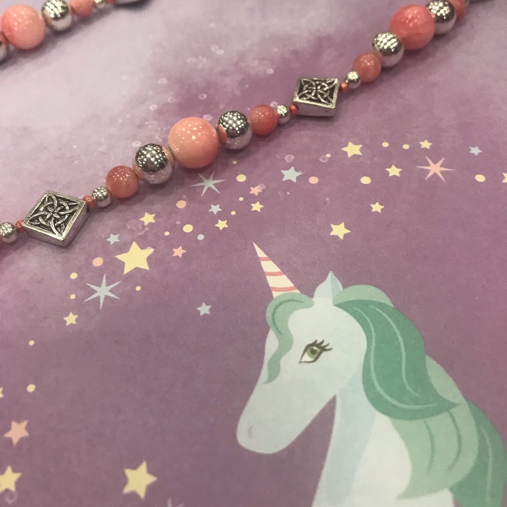Unique necklace - Picture 2 of 2